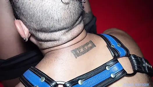 O KıLLı LATIN DELIĞI SARKıYOR