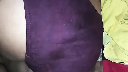 I slid my sister-in-law's panties and tights and rubbed her pussy and ass, wet pussy became