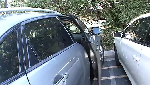 Sarışın bebek gets sıkı kedi dolu ile bir sert horoz