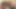 Seksi kırmızı iç çamaşırlı esmer kadın gırtlağına kadar alıyor ve erkek arkadaşının büyük yarağını alıyor