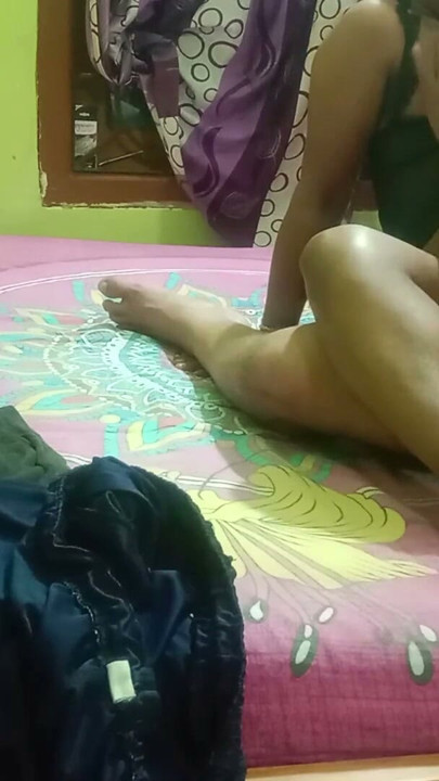 Andhra Reshma Akka Babydoll İç Çamaşırıyla Sert Sikilme | Bölüm 1
