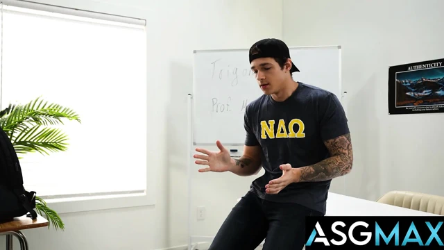 Komşu stüdyoları - sessiz Asyalı öğretmen Ricky Lee dersten sonra erkek kardeş Jayden'in büyük yarağını alıyor