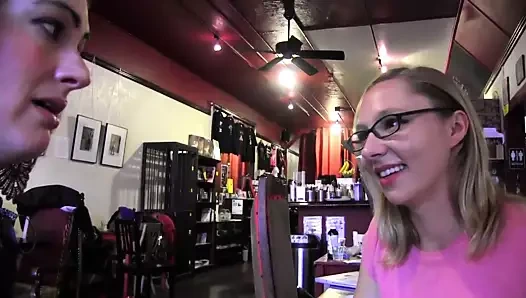 Maggie kargaşa ve sadie lune ayak severler