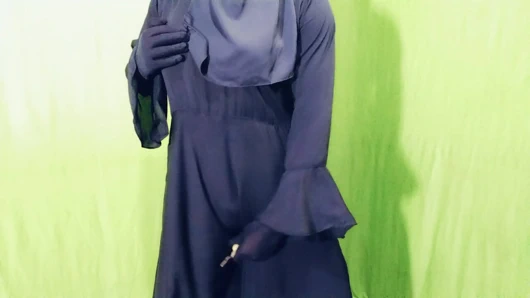 Klinikte vücudumu kontrol ederken doktor beni sert sikiyor