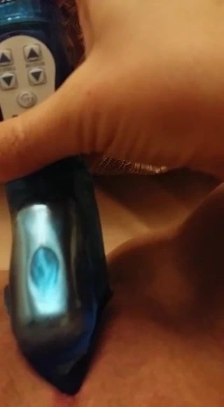 Saldırıya uğramış bir dizüstü bilgisayardan video. bir arkadaş için mastürbasyon