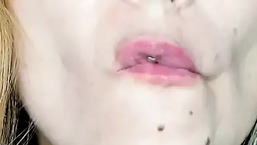 Endoskopi!! Giantess aynı anda 25 üyeyi yuttu