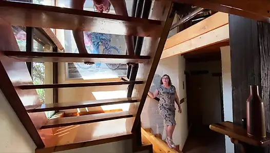 Dominatrix sahibe April - kölelerin sabah görevleri