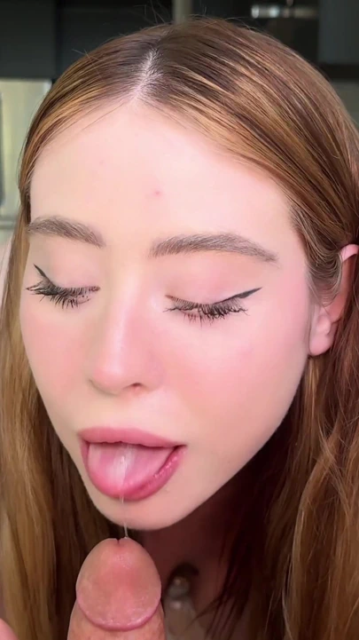 "Kız kardeşlerim ateşli en iyi arkadaşım yanlışlıkla çıplaklarımı hava damlatıyor" dan önemli an