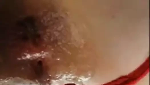 ejac sur son petit trou