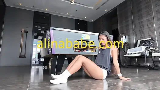 Ateşli amatör Taylandlı okuldan sonra külotla twerk yapıyor