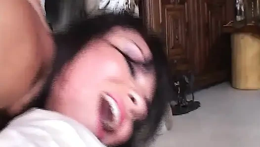 Retro Seks Olgun Kız Büyük Penisi Emiyor