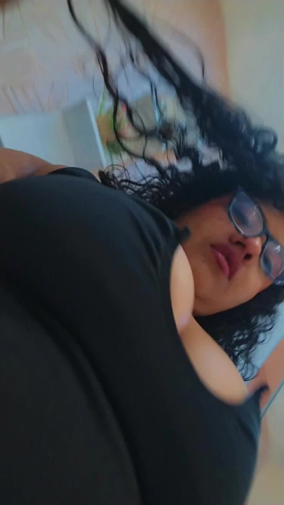 Aşkım, bugün gerçekten seninle olmak istiyorum. Lütfen beni bu arzuyla bırakma gel beni ziyaret et!