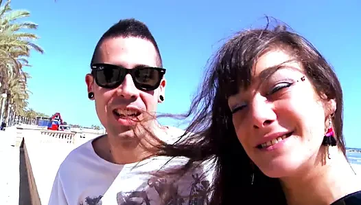 Fransa'da bir yabancıyla seks için yaklaştı