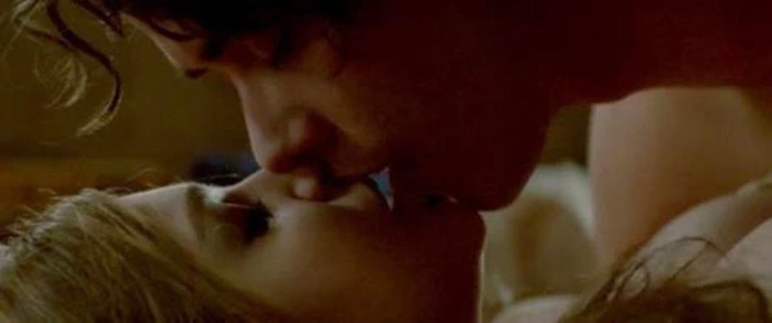 Chloe Grace moretz seks sahnesi - eğer kalırsam - scandalplanet.com