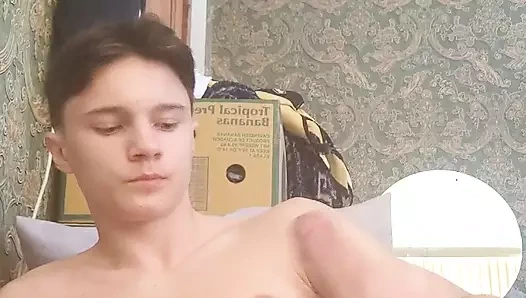 Göt deliğini nasıl gösteriyor