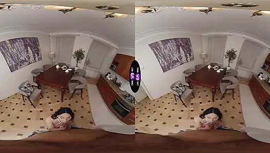 Mutfak şehveti Roxy'nin aç adamı için baharatlı oral seksi - tmwvrnet