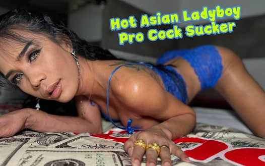 Ateşli Asyalı ladyboy pro yarak emiyor