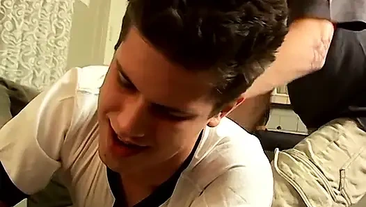 Raven kırmızı ham sahip oluyor