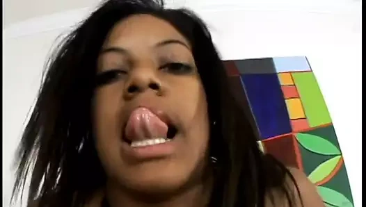 Seksi siyah civciv onu kedi derin erkek arkadaşının horoz alır