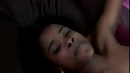 Büyük götlü şehvetli zenci domalarak sikiliyor