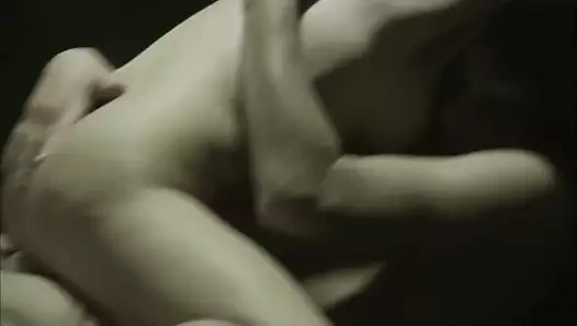 Bojana Novakovic - ''Sisanje''