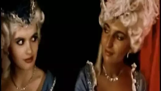 Ay kontluğu araba klasiğinin tadını çıkarıyor