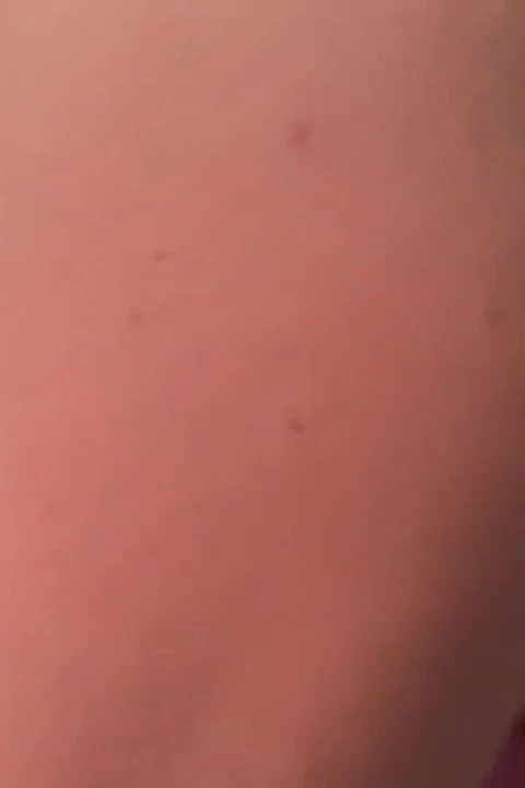 Arkadaşımın seks bebeğimi gördüğünde yüz ifadesi