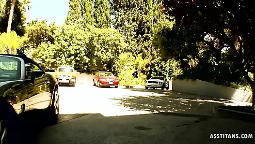 Madelyn Marie muhteşem Amerikalı amcık toni ribas ve marco banderas tarafından sikiliyor