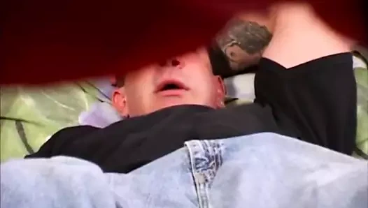 Dev memeli orta yaşlı seksi kadın yapış yapış dölle sırılsıklam