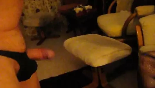 İngiliz gülünün dikenleri vardır