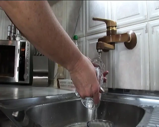 Çoraplı Kızıl Saçlı Büyük Dildolara Çılgınca Biniyor