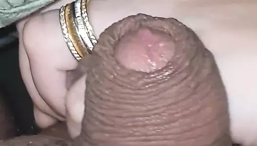 Derin depresyondaki üvey anne üvey oğlunun yarağını sıvazlıyor