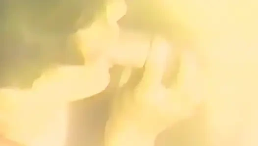 Azgın esmer gerçek acımasız yarak emiyor