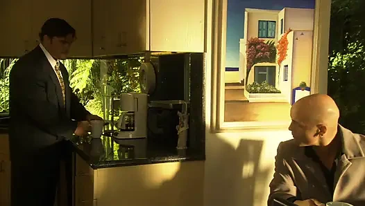 Hatun amcık yalamanın ve boşalmanın tadını çıkarıyor