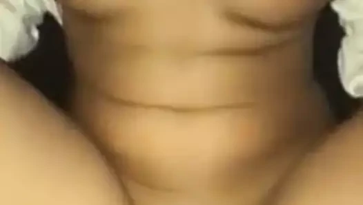 Koca sikikleri sert ve cums üzerinde kedi