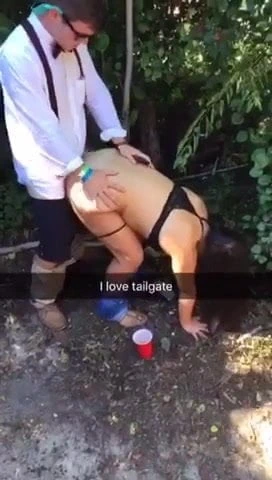 Bagaj kapağı eğlencesi - kolej futbolu