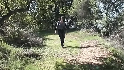 Mükemmel şekilli Fransız bebek ateşli amcık sikişinin ardından yüzüne boşalıyor