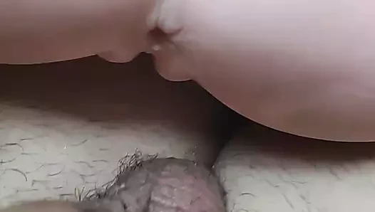 Follando el culo de silicona en gijon