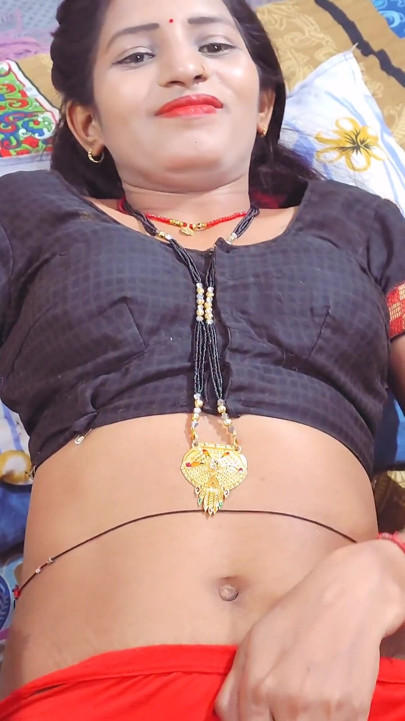 Rakshabandhan'da Komal kendinden çok farklı bir hediye istedi seks videosu hintçe ses | Klip 1