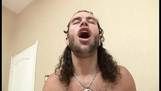 İri göğüslü büyük sert yarakla sikişiyor.full hd video