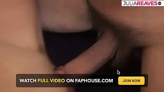 Sarışın kız amını yalattıktan sonra yıldız gibi büyük bir yarağa biniyor