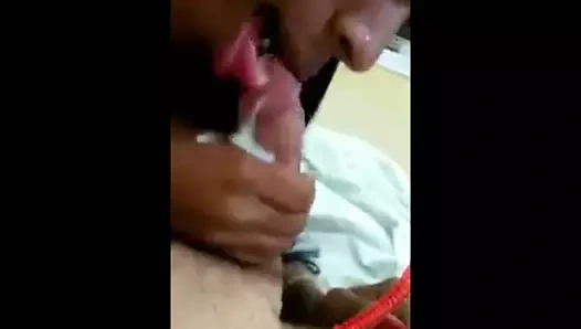 siyah t-kız meni ağız içine almak