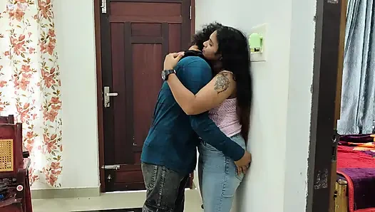 Durdurulamaz şehvet : kızımla yoğun zeminden yatağa aksiyon, durmaksızın tutku : uzun dil yalama ve yoğun yatakta.