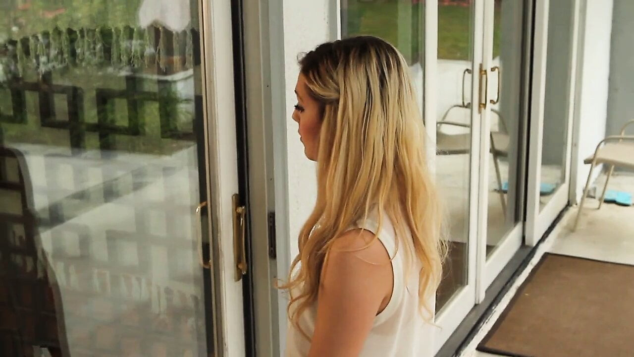 Annen ve ben gizlice sikişiyoruz!!