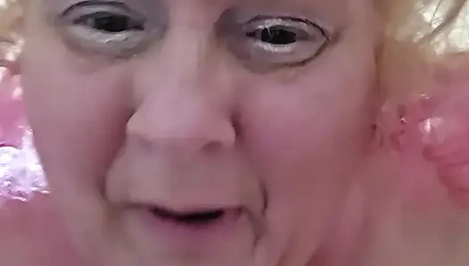 Kadın arkadan sikiliyor