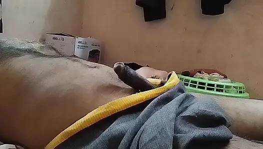 Hintli mallu kız kocasıyla seks yapıyor