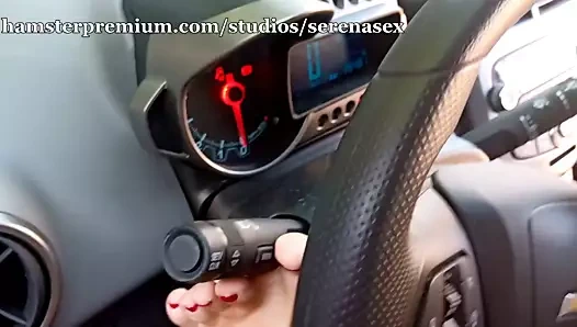 ayak tease içinde araba