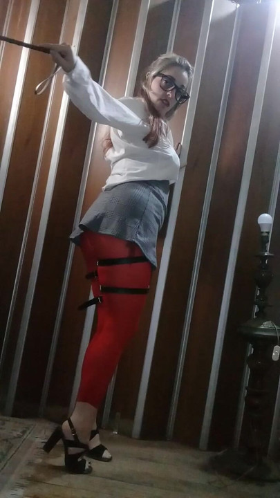 Nenamala dominatrix turra ilişkilendirmeye