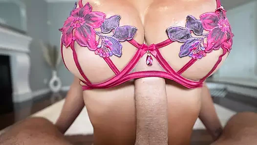 İşe gitmeden önce külotuma boşalmasını istedim