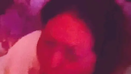 Kocam bana saplarken erkek arkadaşımı emiyor.